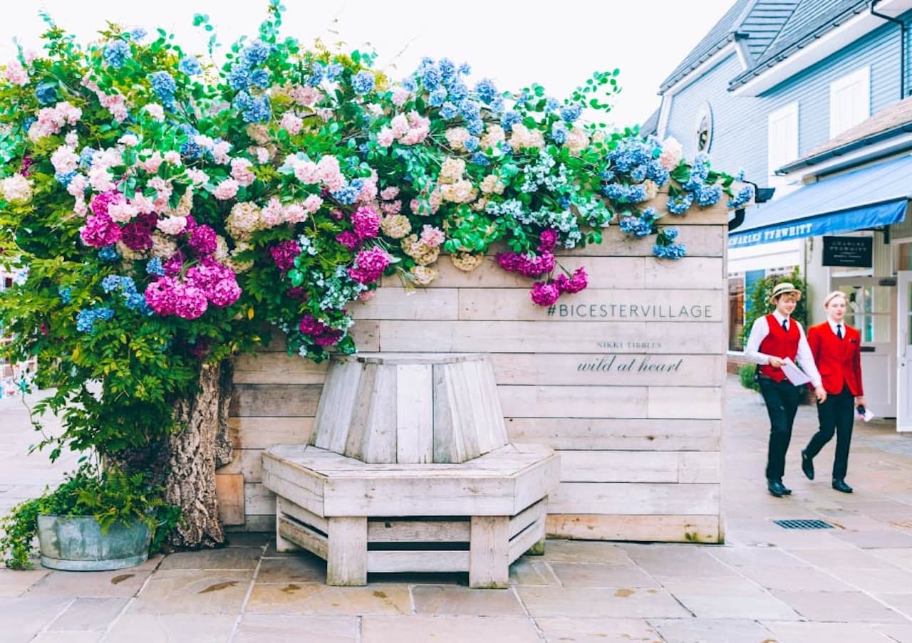 Bicester Village Shopping with Round Trip Rail Transfers from London - სურათი 5