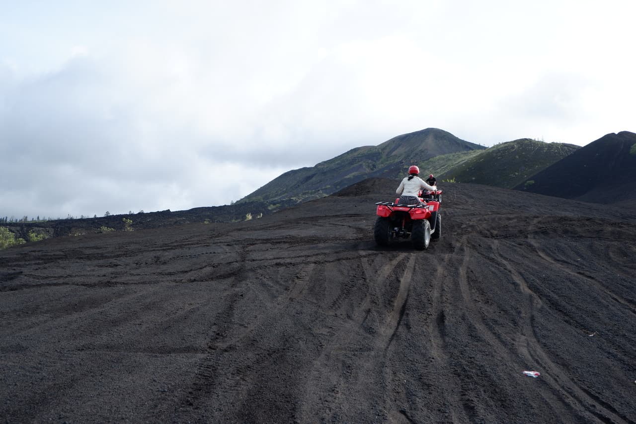 Mount Batur Quad Bike Tour and Hot Spring Visit - მთავარი სურათი