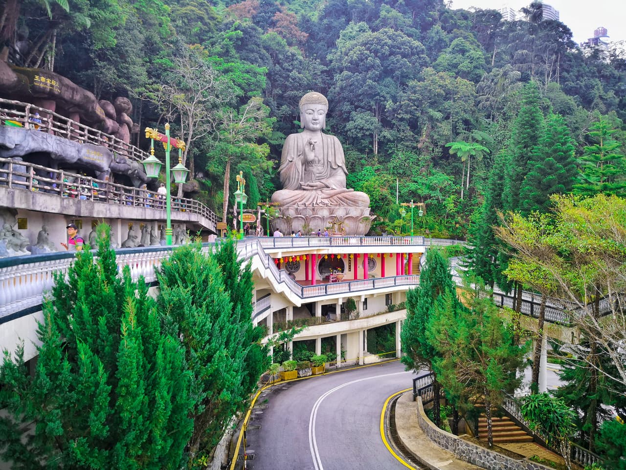 Genting Highlands and Batu Caves Full-Day Tour from Kuala Lumpur - სურათი 10