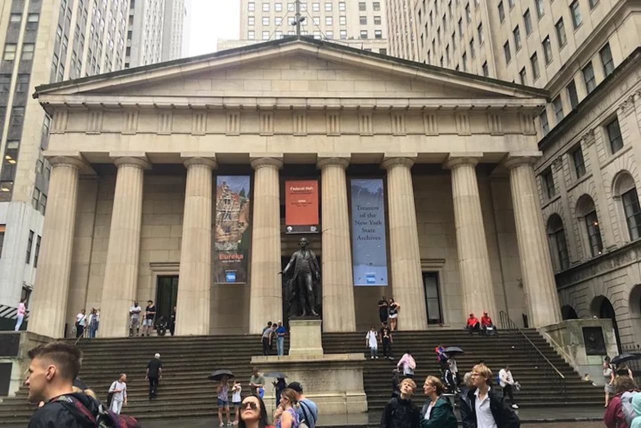 9/11 Memorial & Wall Street Walking Tour + Optional 9/11 Museum Admission - სურათი 5