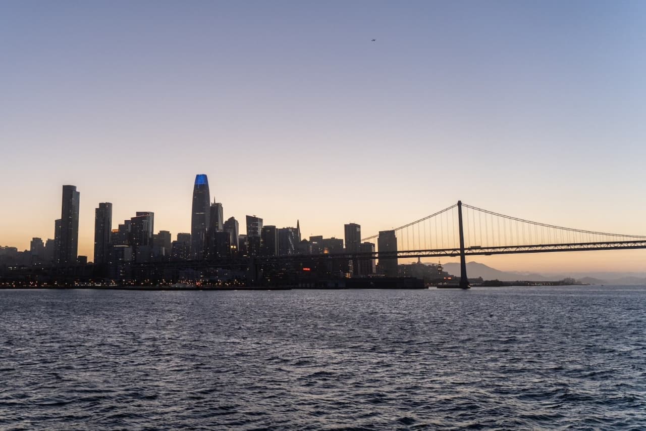 San Francisco Bay 2 Hour Sunset or Evening Sightseeing Boat Cruise by Red and White Fleet - სურათი 10