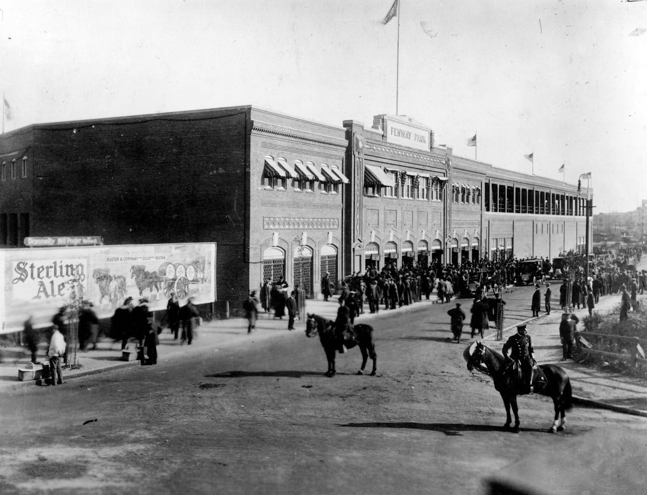 Fenway Park walking tour in Boston - სურათი 6