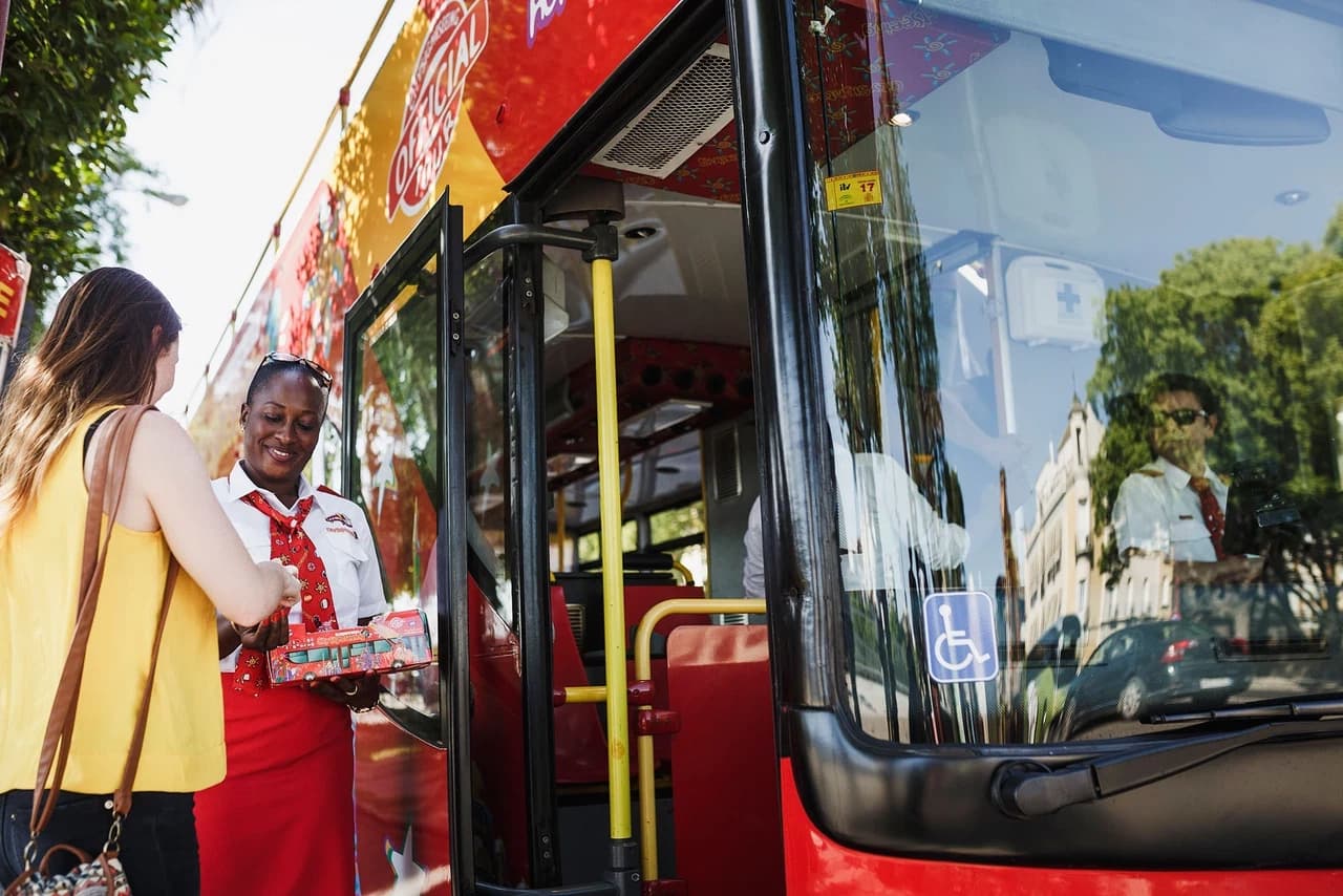 City Sightseeing Chester Hop-on Hop-off Bus Tour - სურათი 7