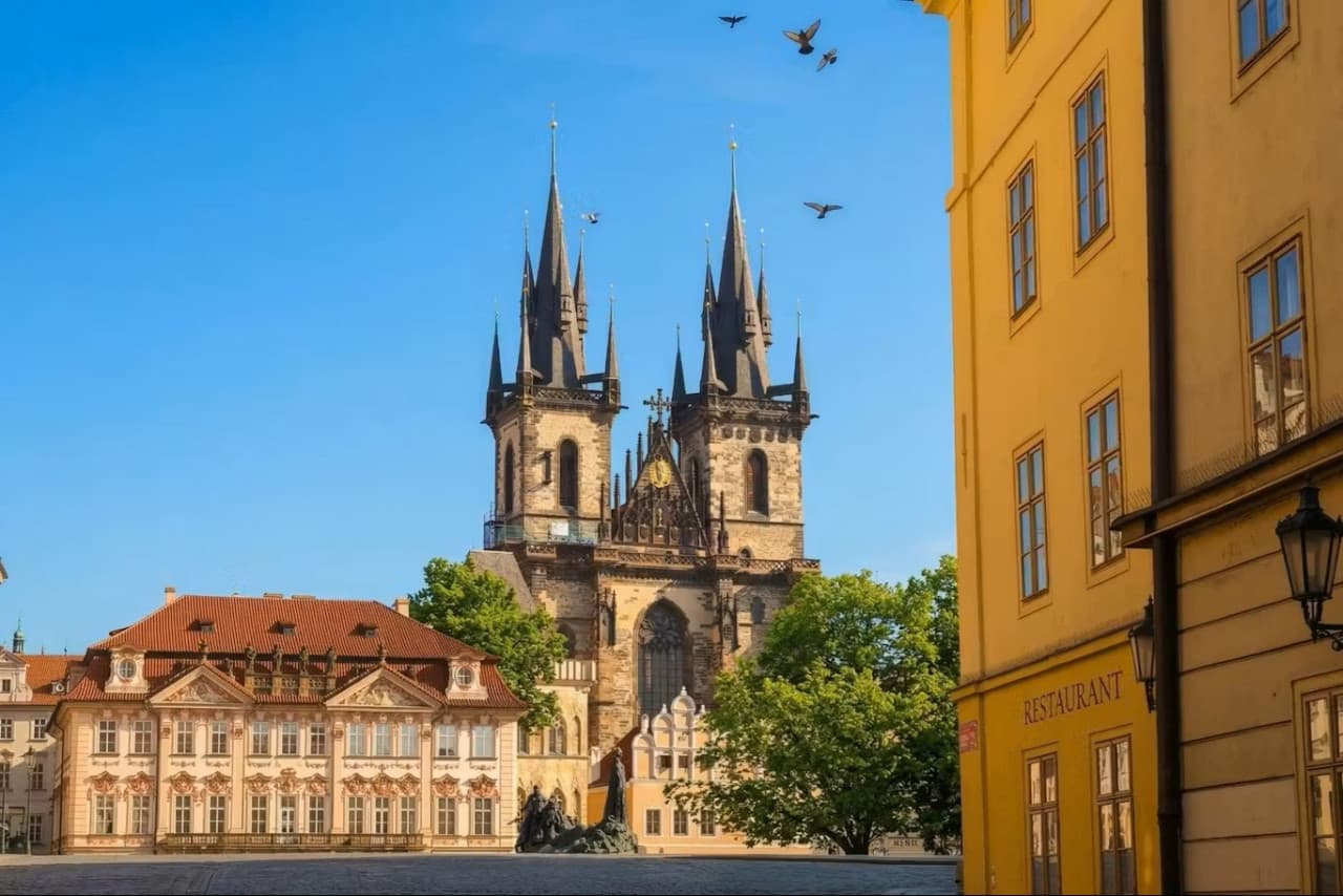 Prague National Museum Ticket + City Tour Audio Guide - სურათი 7