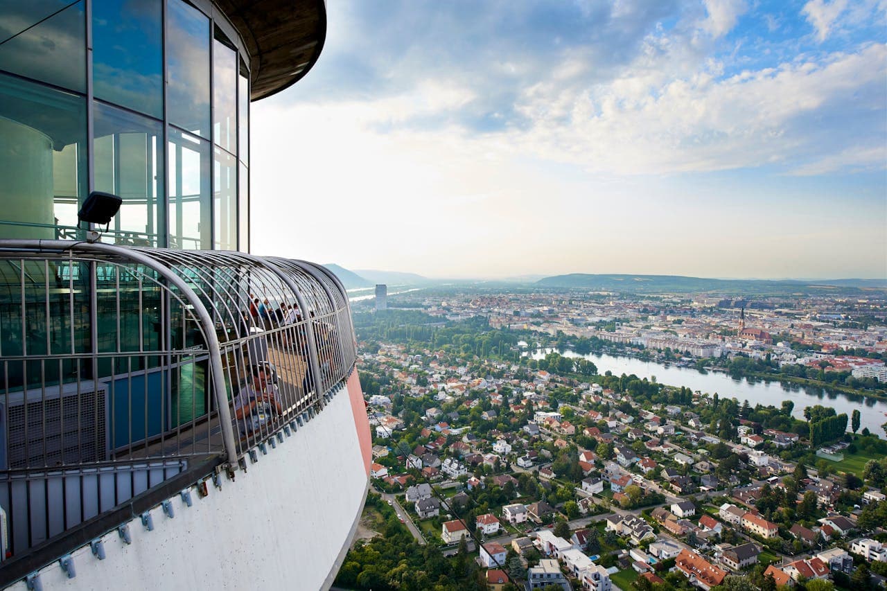 Danube Tower - სურათი 2
