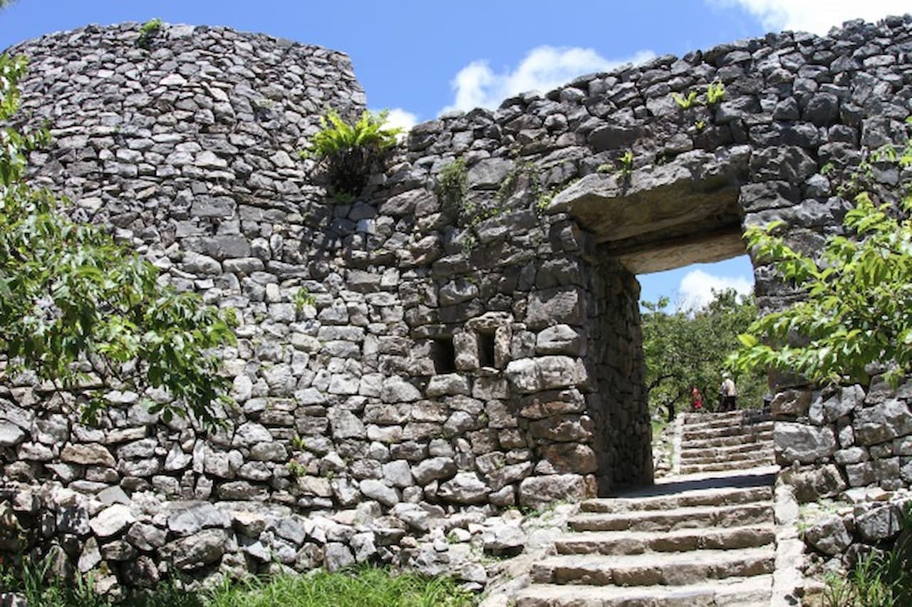 Nakijin Castle Ruins Ticket - მთავარი სურათი