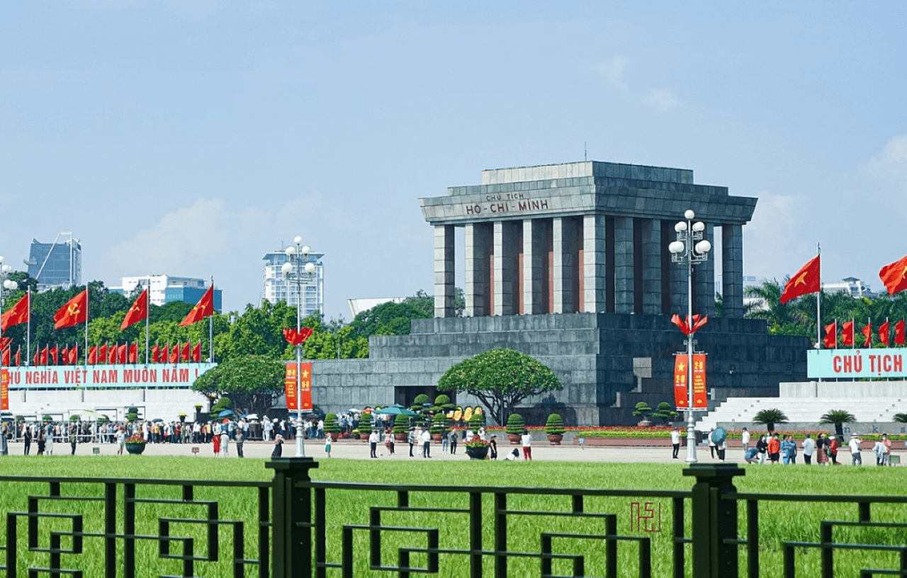 Hanoi Instagram Tour: Ceramic Mosaic Mural, Sword Lake, Long Bien Bridge - სურათი 2