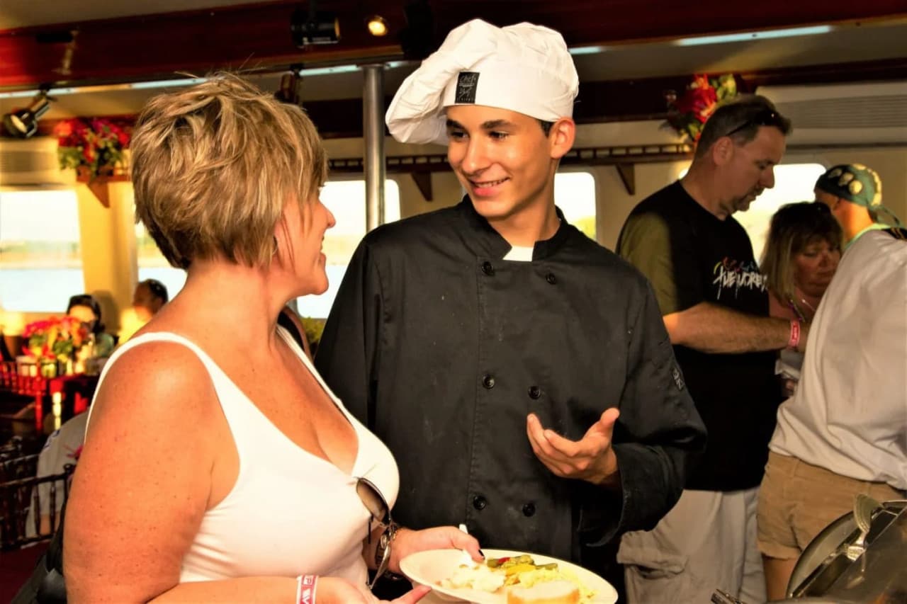 Key West Sunset Buffet Dinner Cruise with Open Bar and Live Music - სურათი 5
