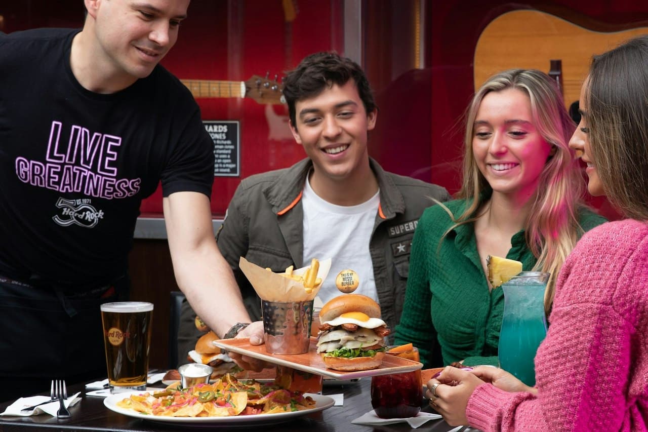 Hard Rock Cafe New York Times Square Dining Experience - სურათი 15