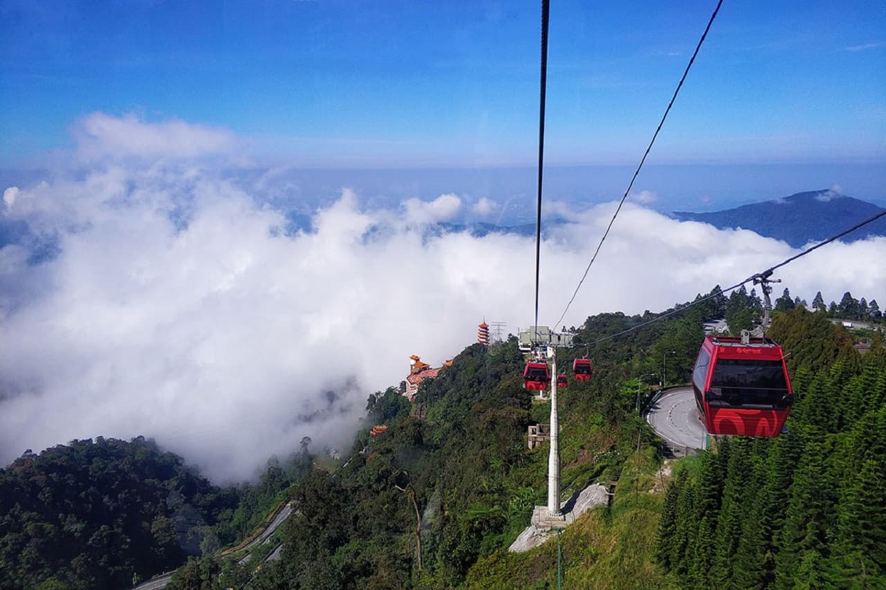 Genting Highlands and Batu Caves Full-Day Tour from Kuala Lumpur - სურათი 3