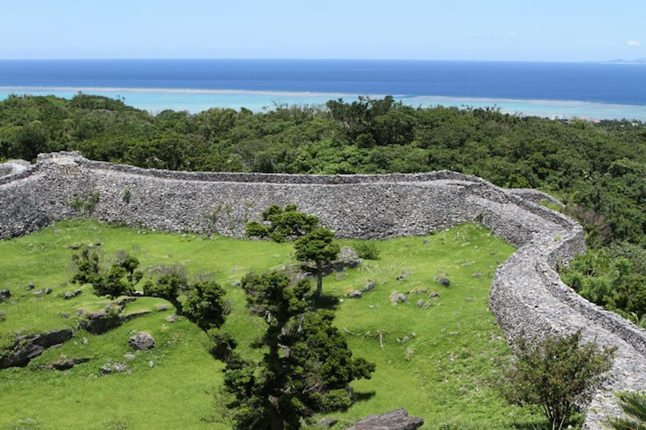 Nakijin Castle Ruins Ticket - სურათი 4