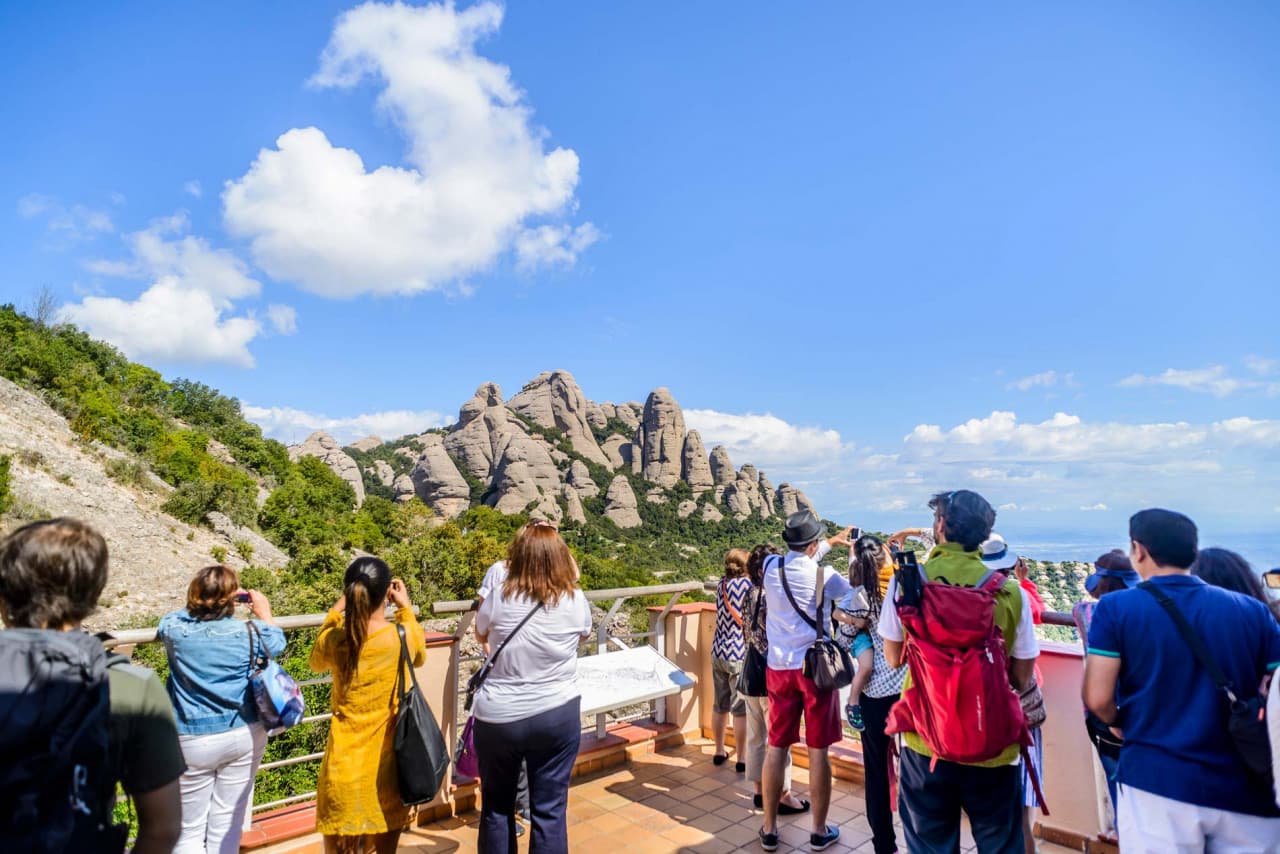 Montserrat, Girona, and Costa Brava Tour from Barcelona - სურათი 11
