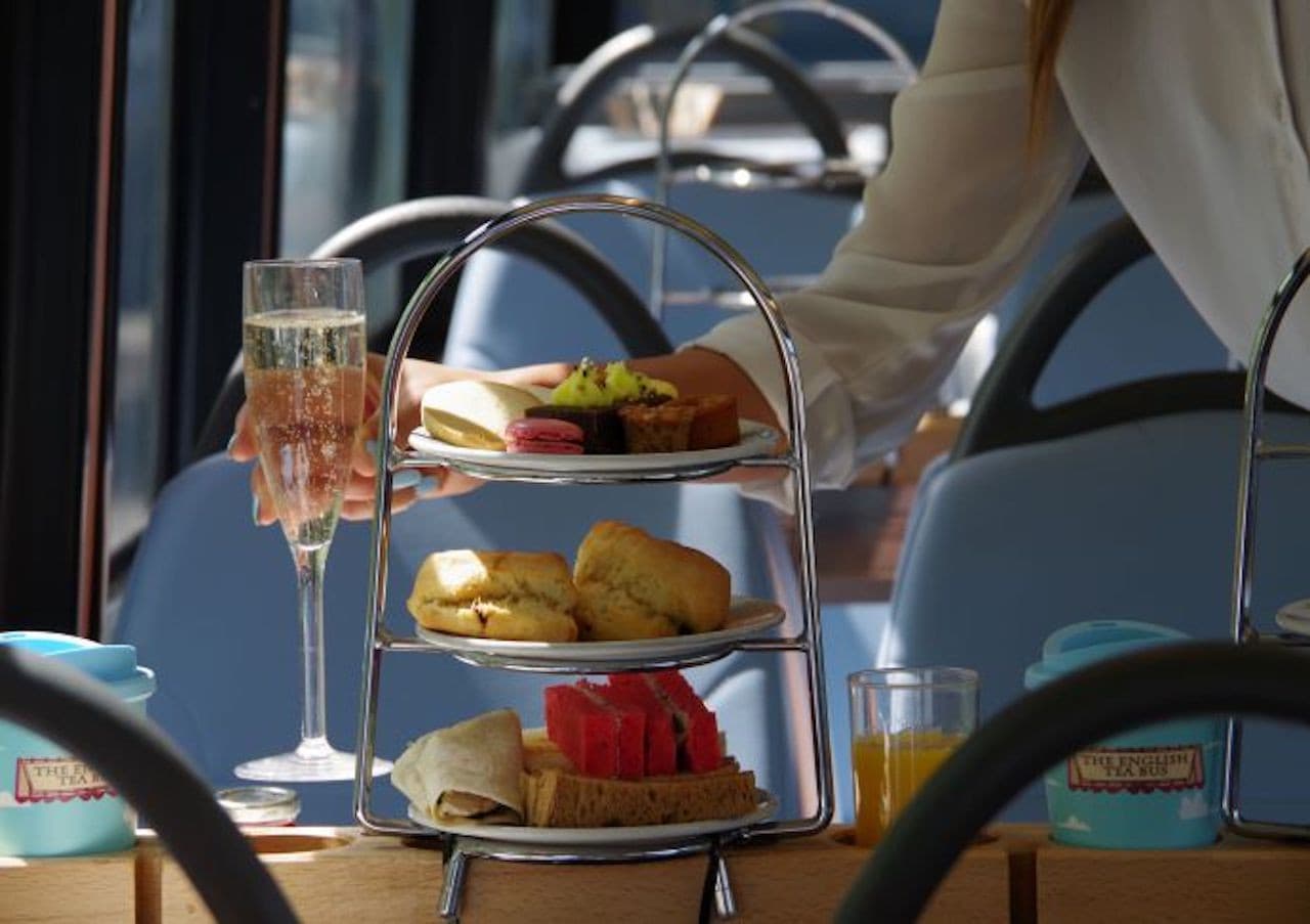 Afternoon Tea Bus with Panoramic Tour of London - სურათი 3