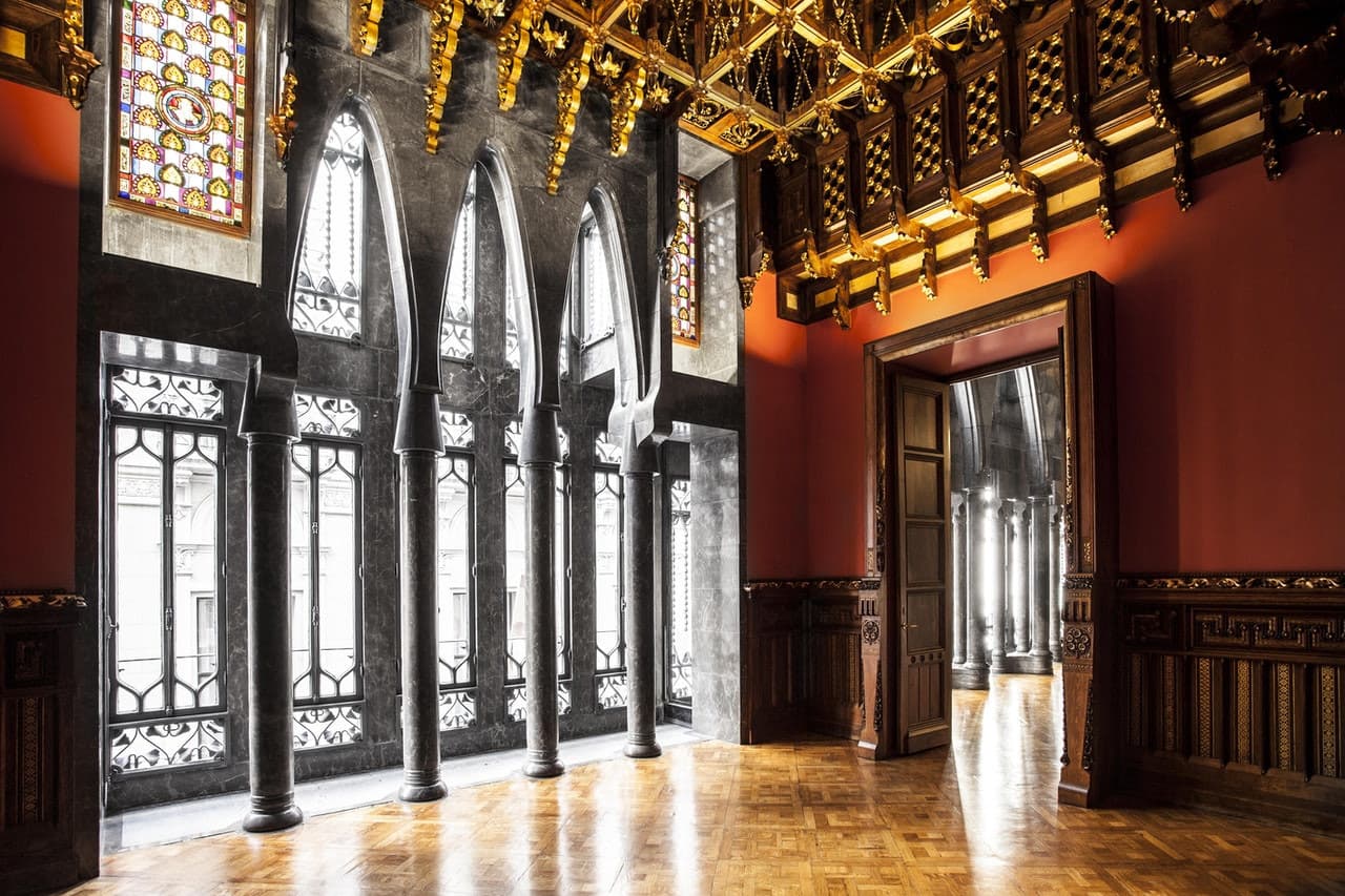 Palau Guell Ticket - სურათი 8