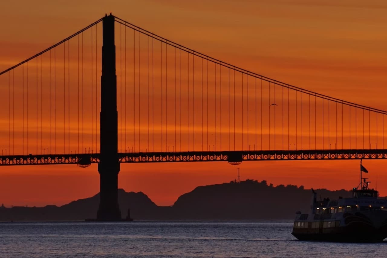 San Francisco Bay 2 Hour Sunset or Evening Sightseeing Boat Cruise by Red and White Fleet - სურათი 3