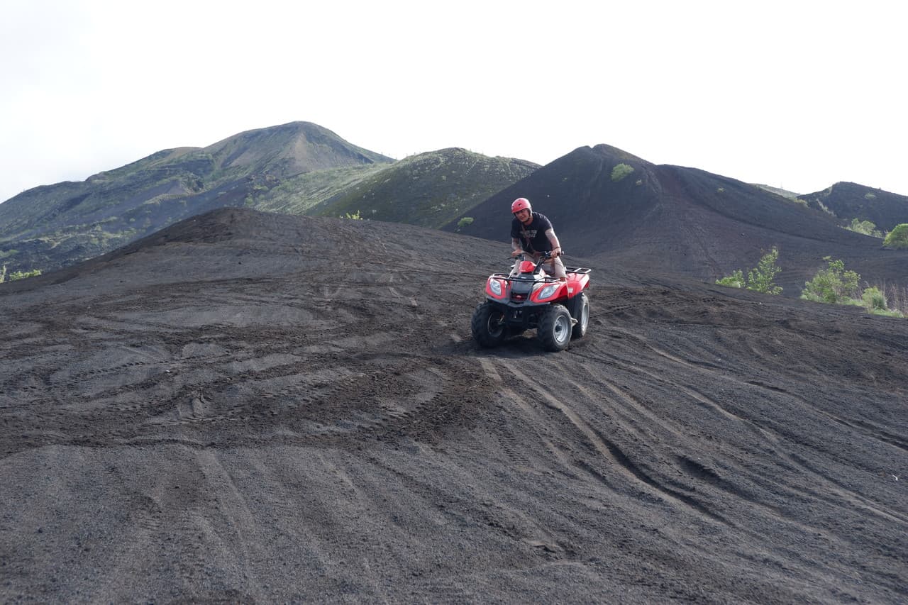 Mount Batur Quad Bike Tour and Hot Spring Visit - სურათი 3