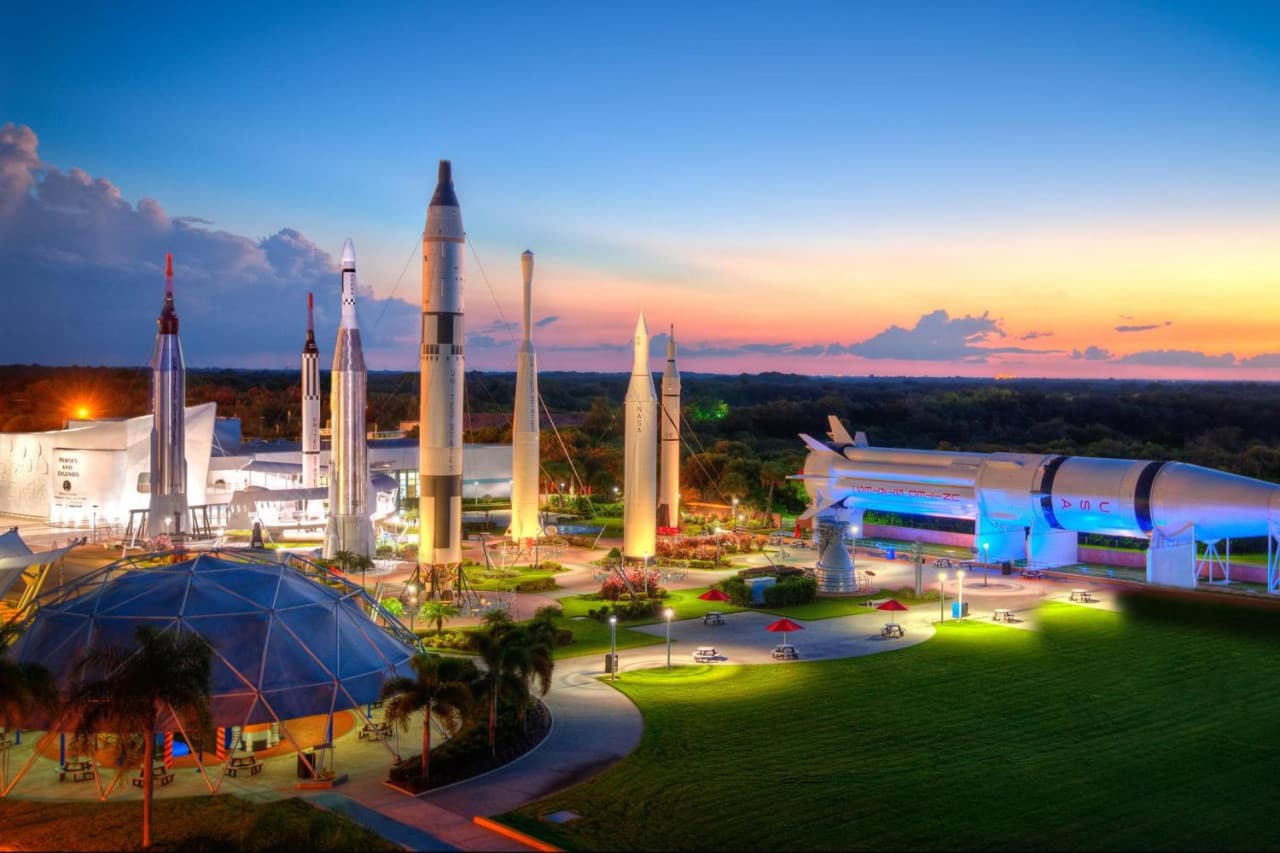 Kennedy Space Center Visitor Complex Admission with Round Trip Transportation from Orlando Area - სურათი 4