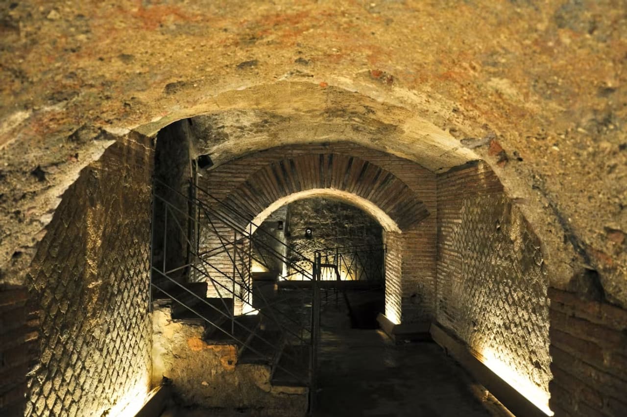 Naples Underground Guided Tour - მთავარი სურათი