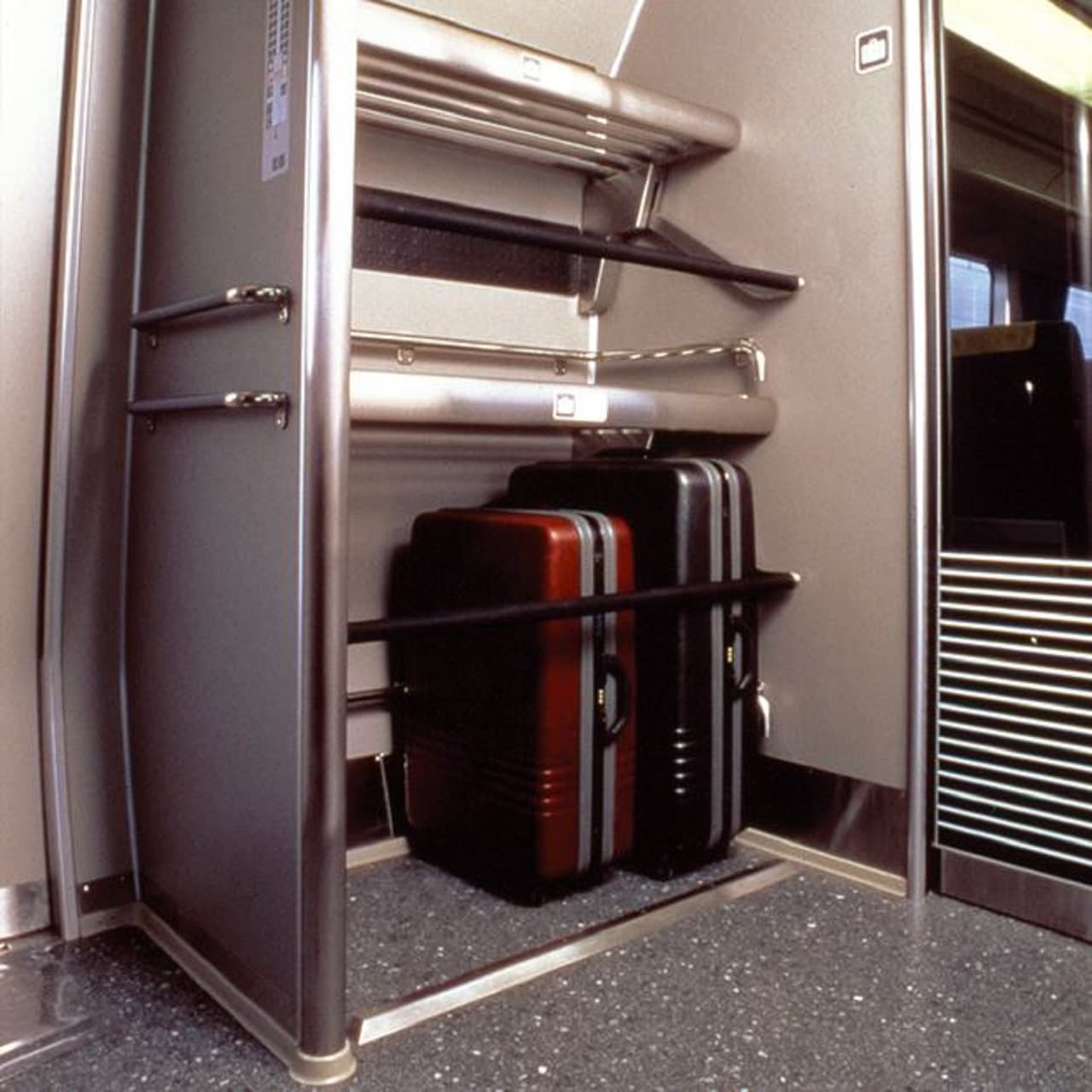 Haruka Airport Express - Between Kansai Airport and Kyoto - სურათი 2