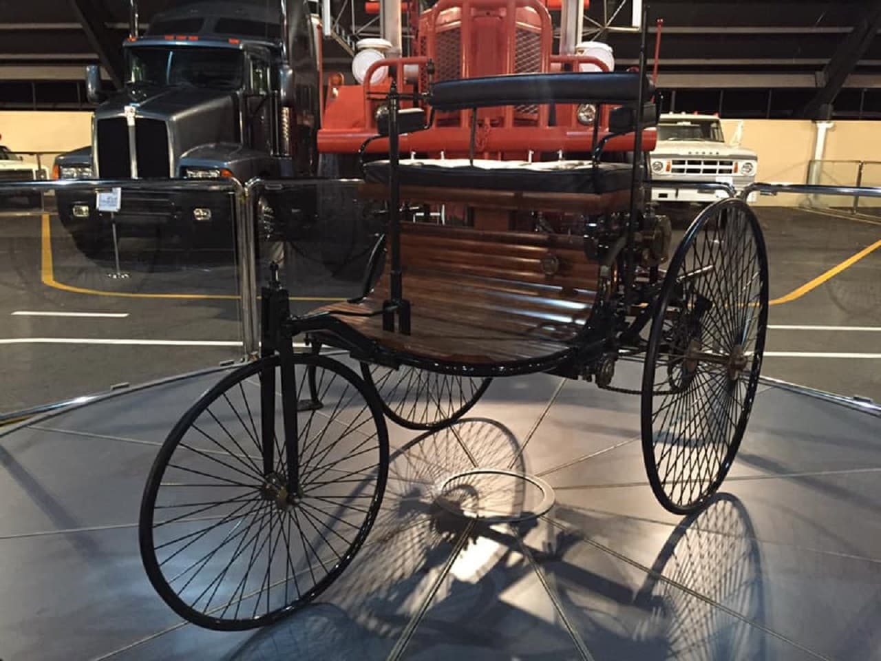 Emirates National Auto Museum - სურათი 9