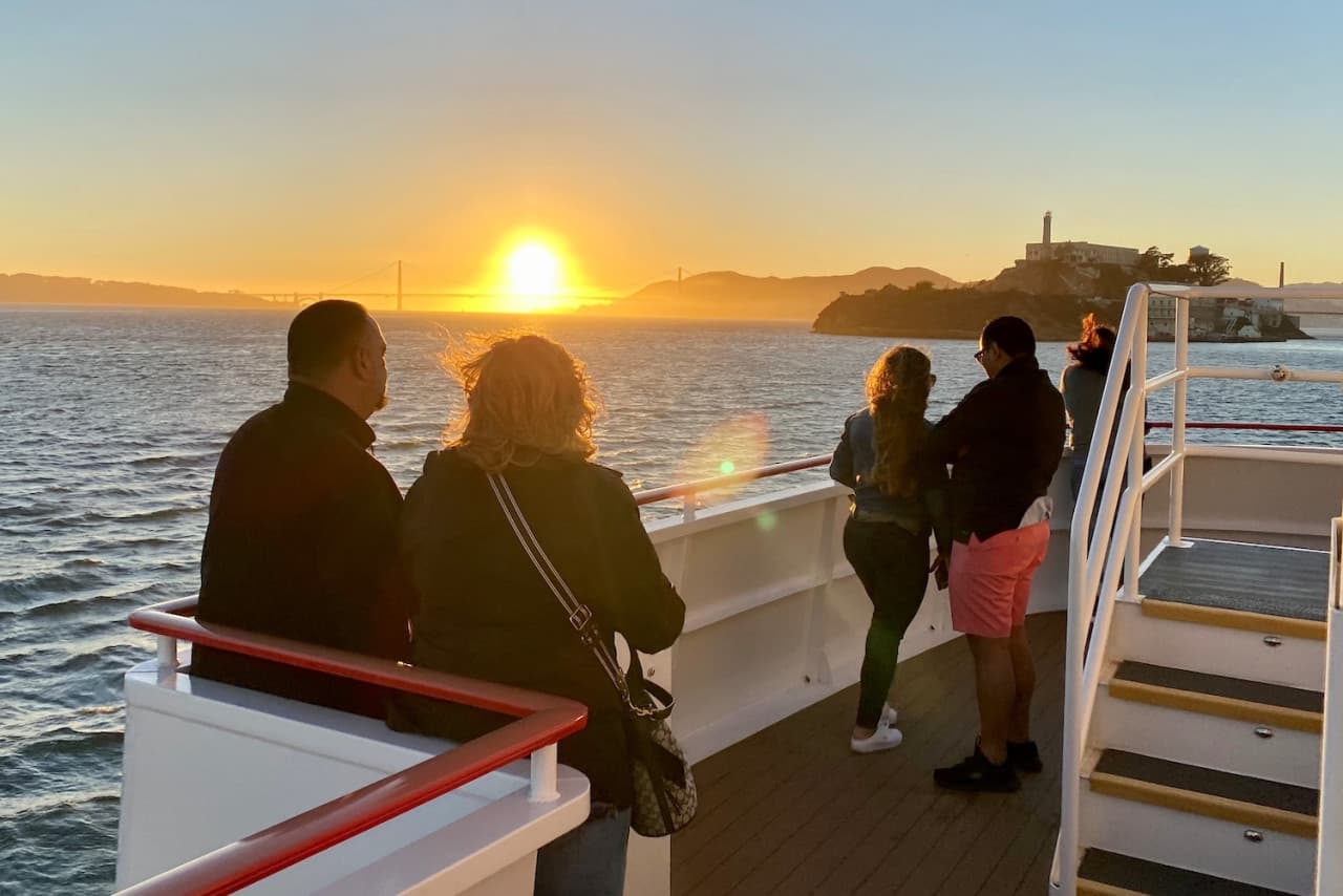 San Francisco Bay 2 Hour Sunset or Evening Sightseeing Boat Cruise by Red and White Fleet - მთავარი სურათი