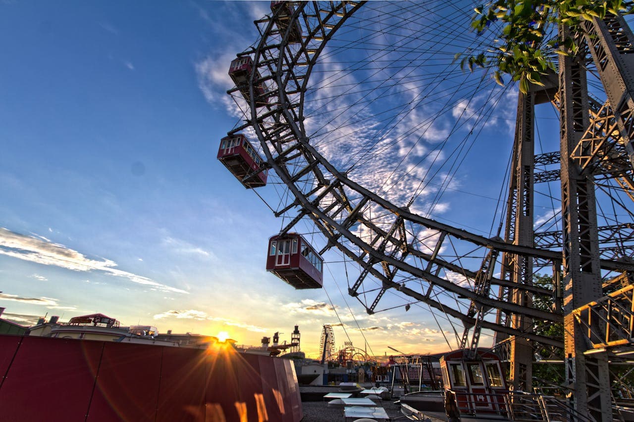 Vienna's Giant Ferris Wheel - მთავარი სურათი