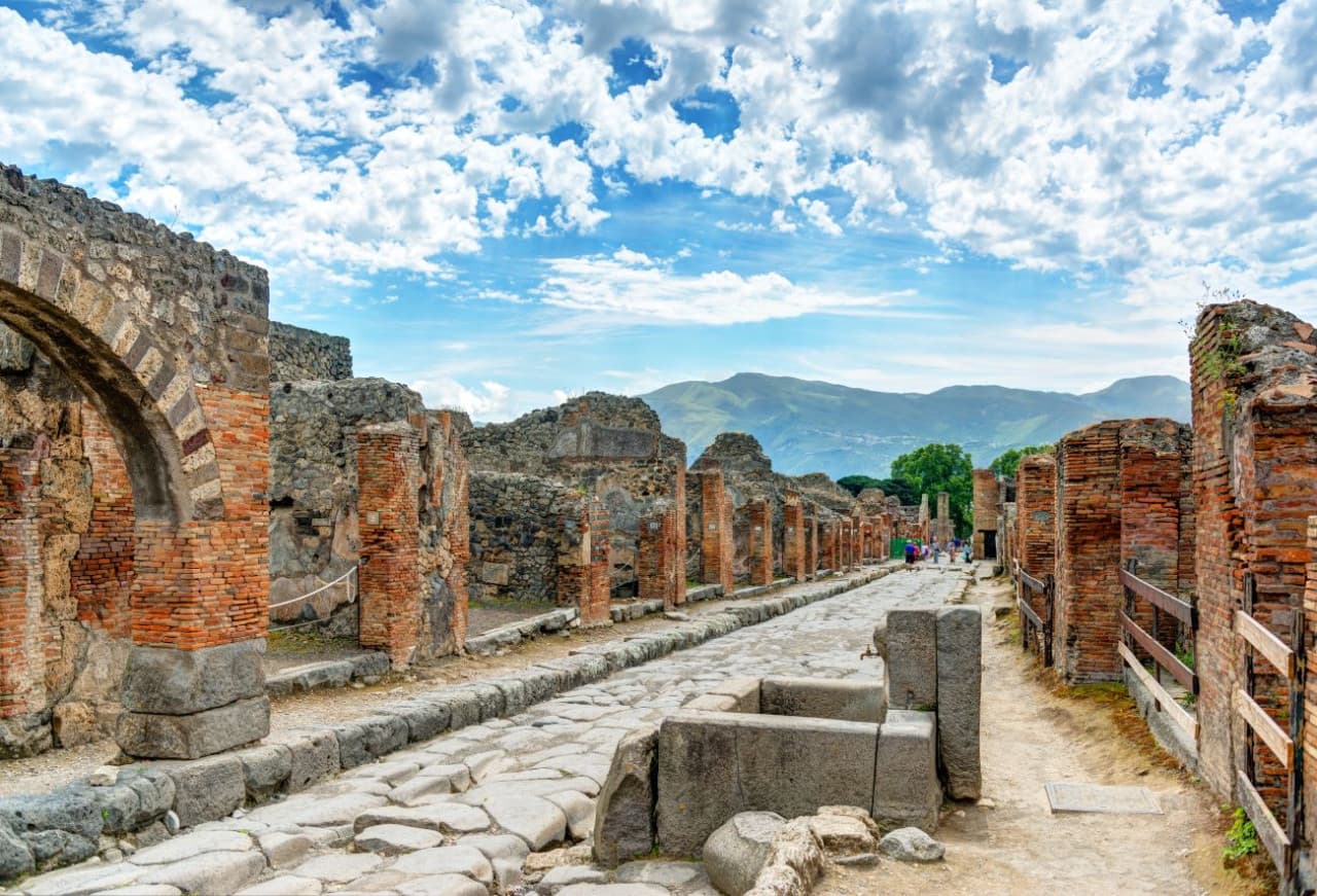 Pompeii and Naples Full-Day Tour from Rome - სურათი 4
