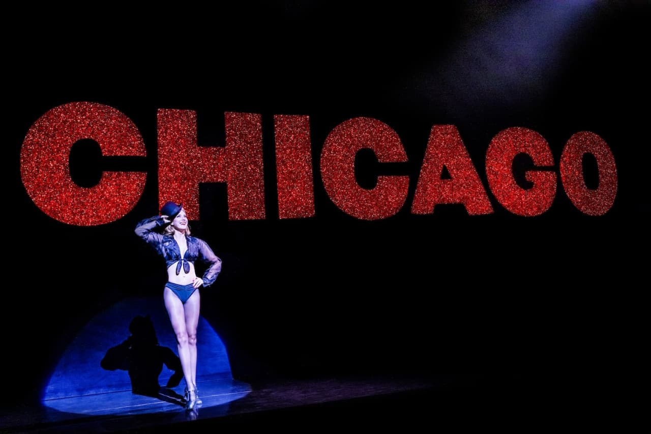 Chicago Broadway Show Ticket in New York - სურათი 4