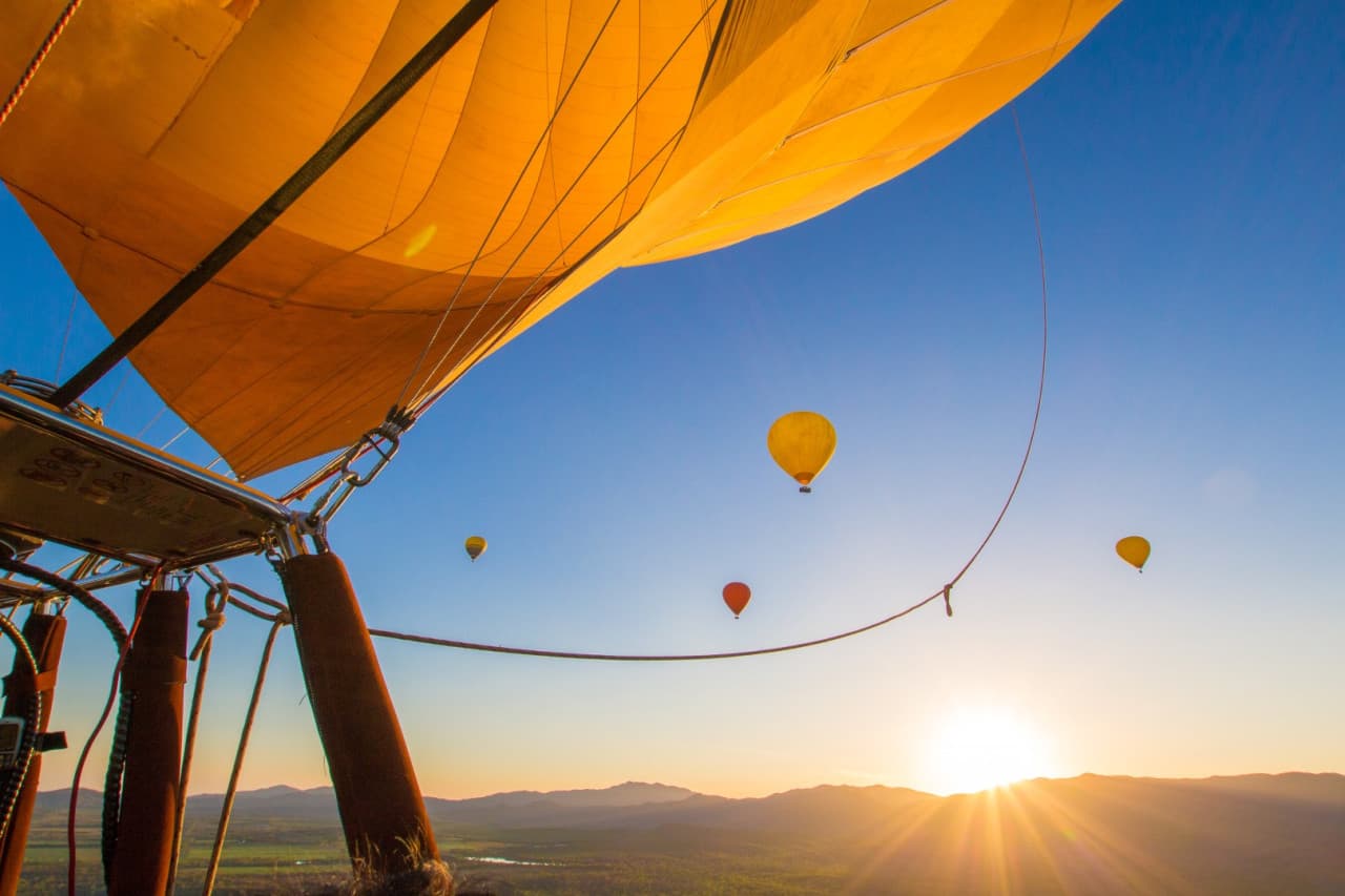 Cairns Hot Air Balloon Flight with Sparkling Wine and Optional Round Trip Transfer - სურათი 7