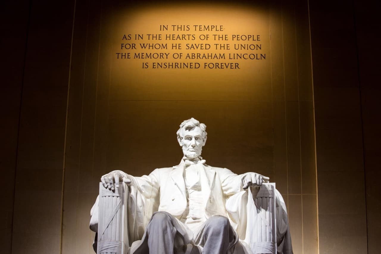 Washington DC Night Memorials Walking Tour with Skyline View - სურათი 10
