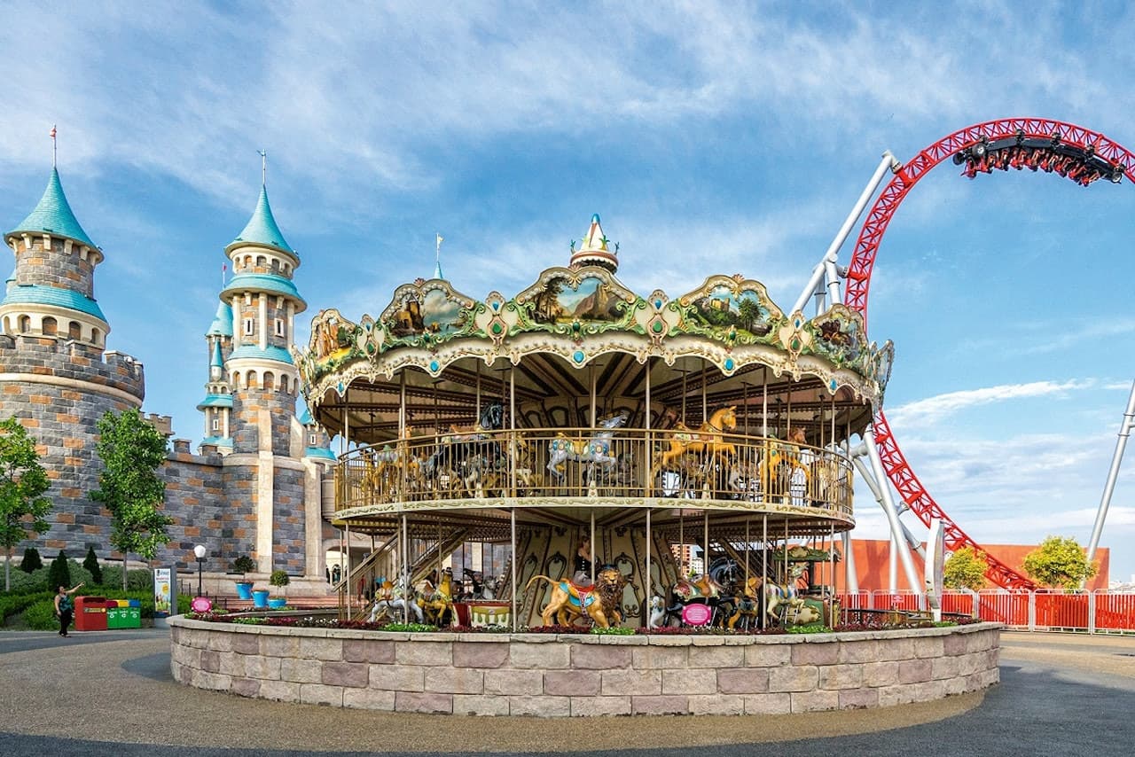 VIALAND Theme Park - სურათი 4