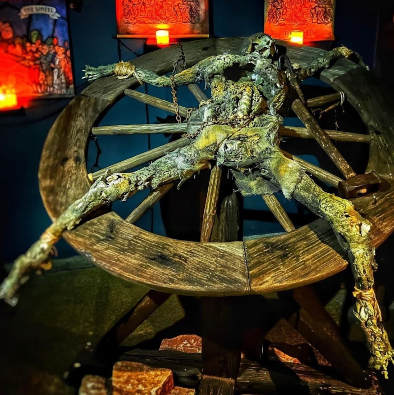 Medieval Torture Museum with Ghost Hunting Experience - სურათი 4