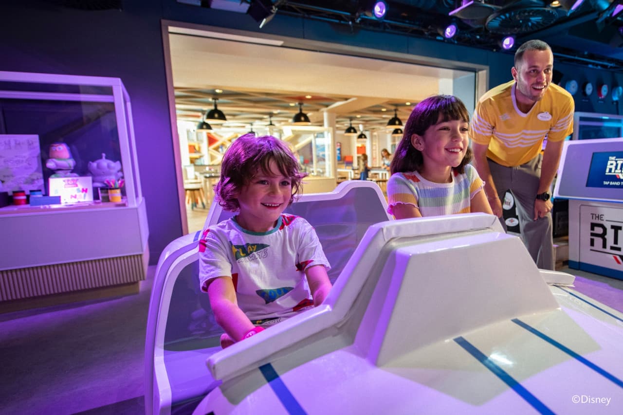 Disney Cruise Line: 4-Night Disney Adventure Cruise from Singapore - სურათი 58