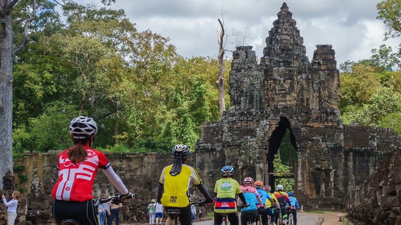 Angkor Cycling Tour - მთავარი სურათი