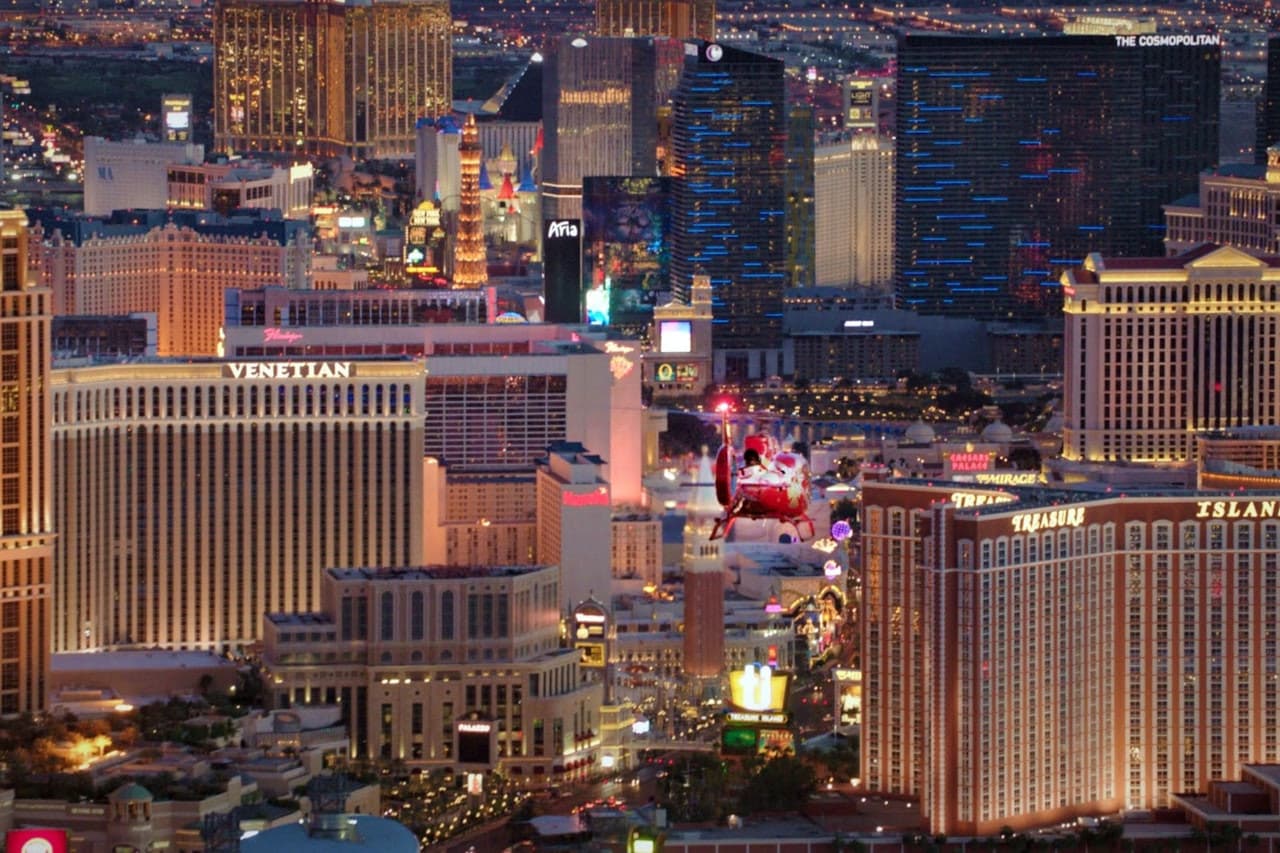 Las Vegas Strip Helicopter Night Flight - სურათი 2