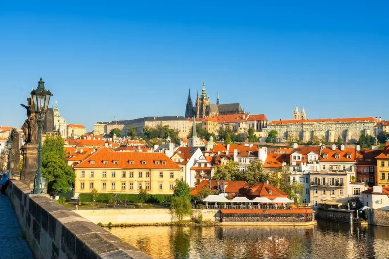 Charles Bridge Towers Ticket + Audio Guide - სურათი 3