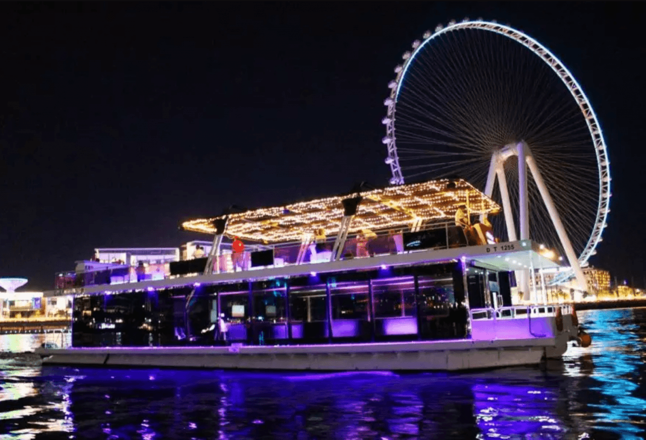 Ain Dubai Houseboat Tour - მთავარი სურათი