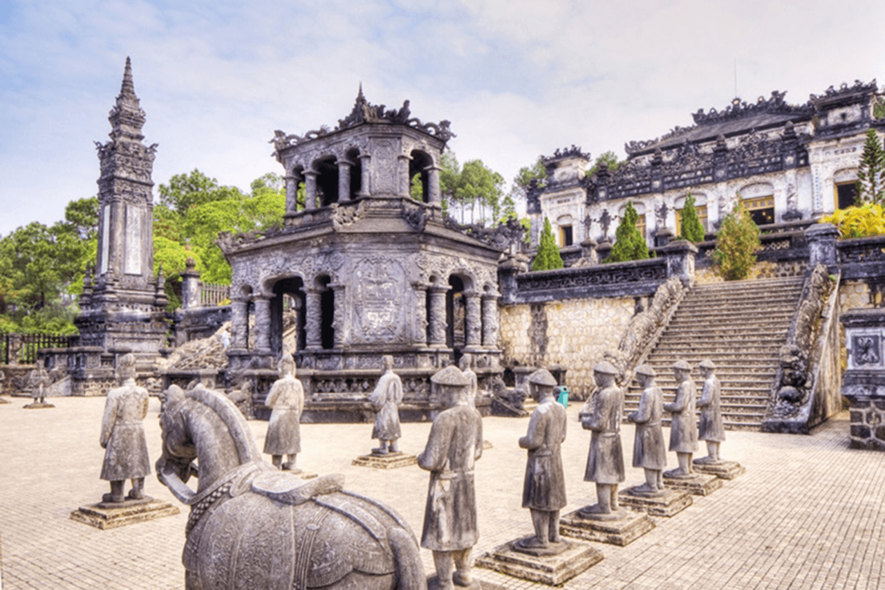 Hue City Tour from Da Nang - სურათი 9