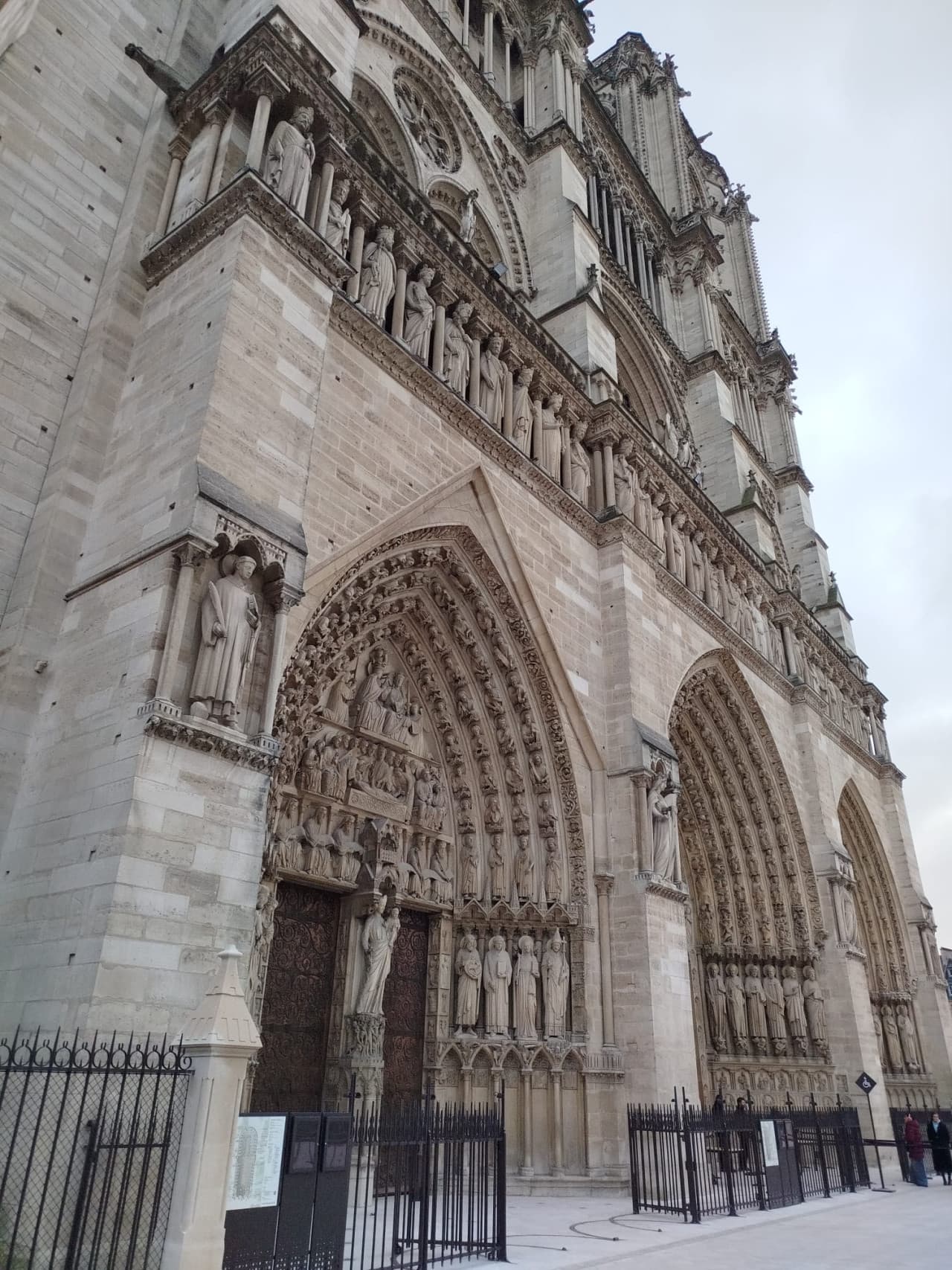 Notre Dame Cathedral Neighbourhood Guided Walking Tour - სურათი 9