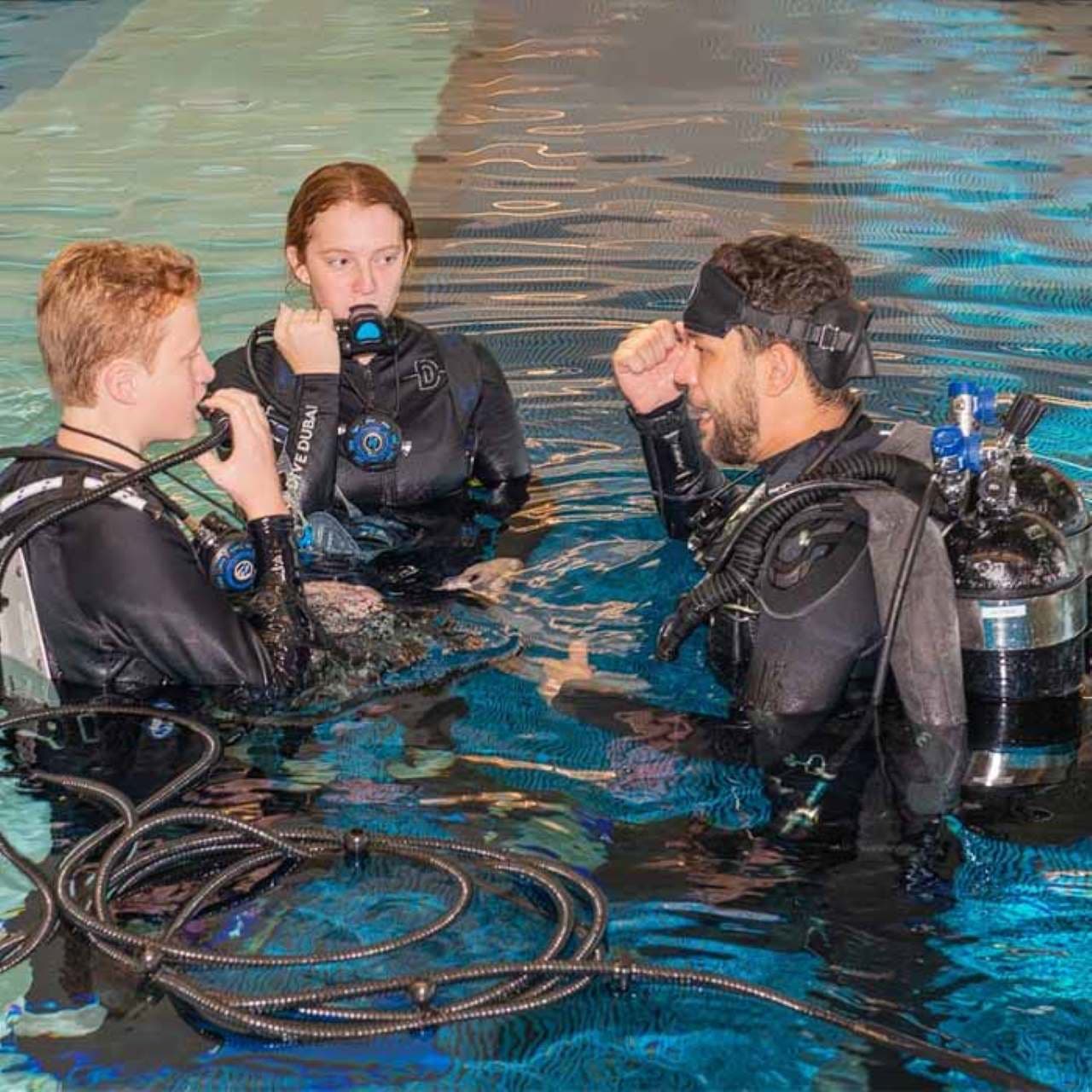 Scuba Diving and Snorkelling at Deep Dive Dubai - სურათი 6