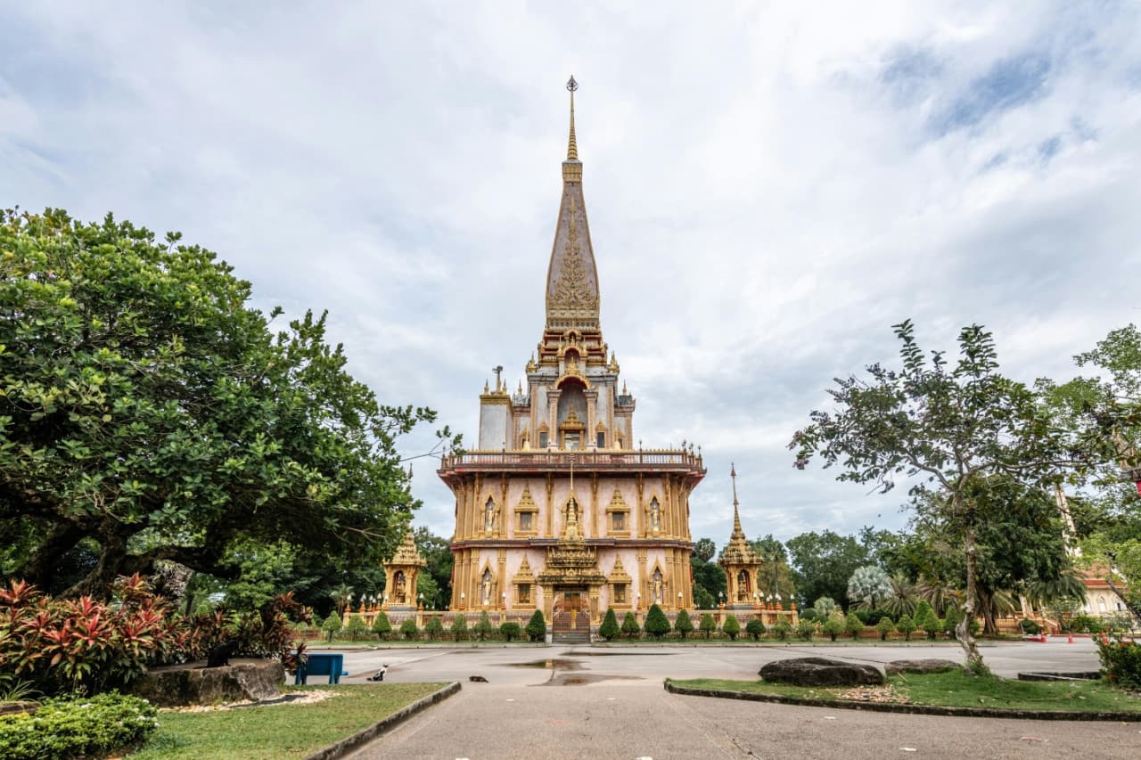Phuket City Half-Day Tour: Wat Chalong, Big Buddha, Karon Viewpoint, Old Phuket Town - სურათი 4