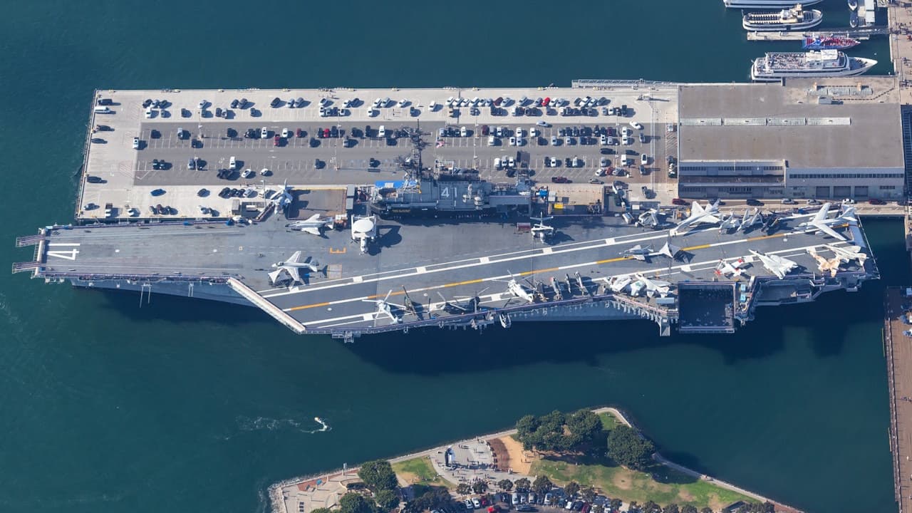 USS Midway Museum: Skip The Line - სურათი 10