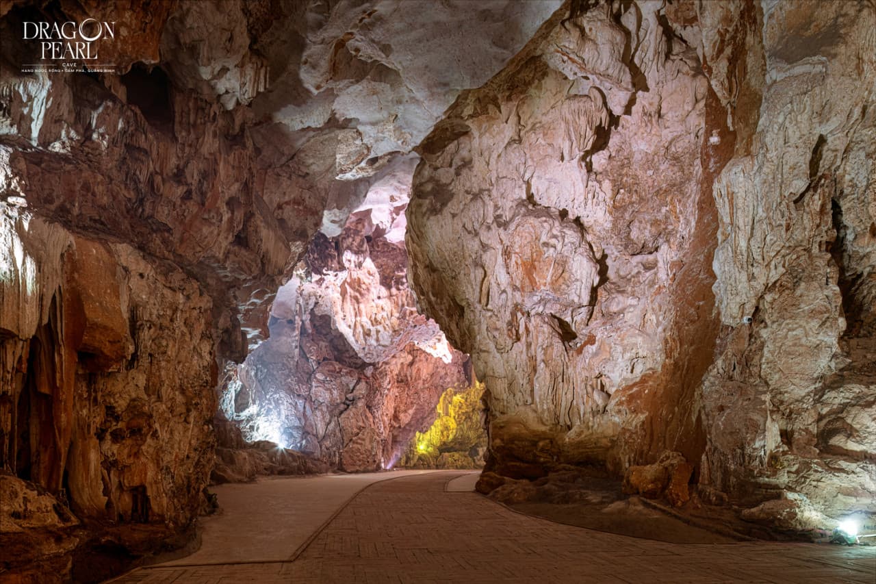 Dragon Pearl Cave Show and Dining Experience - სურათი 12