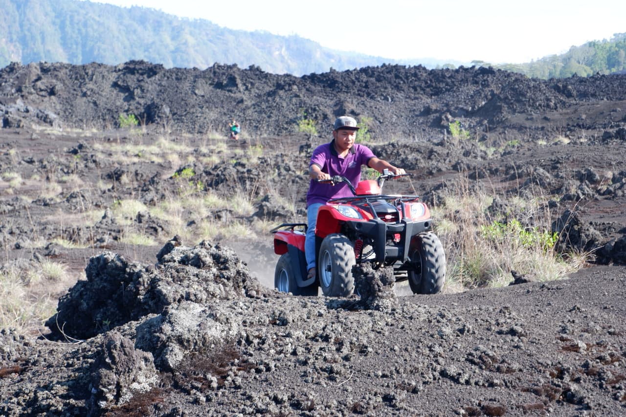 Mount Batur Quad Bike Tour and Hot Spring Visit - სურათი 4