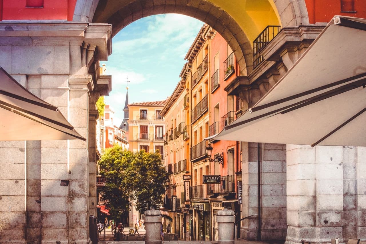 Madrid City Tour - Hop on Hop off Bus Tour - სურათი 9