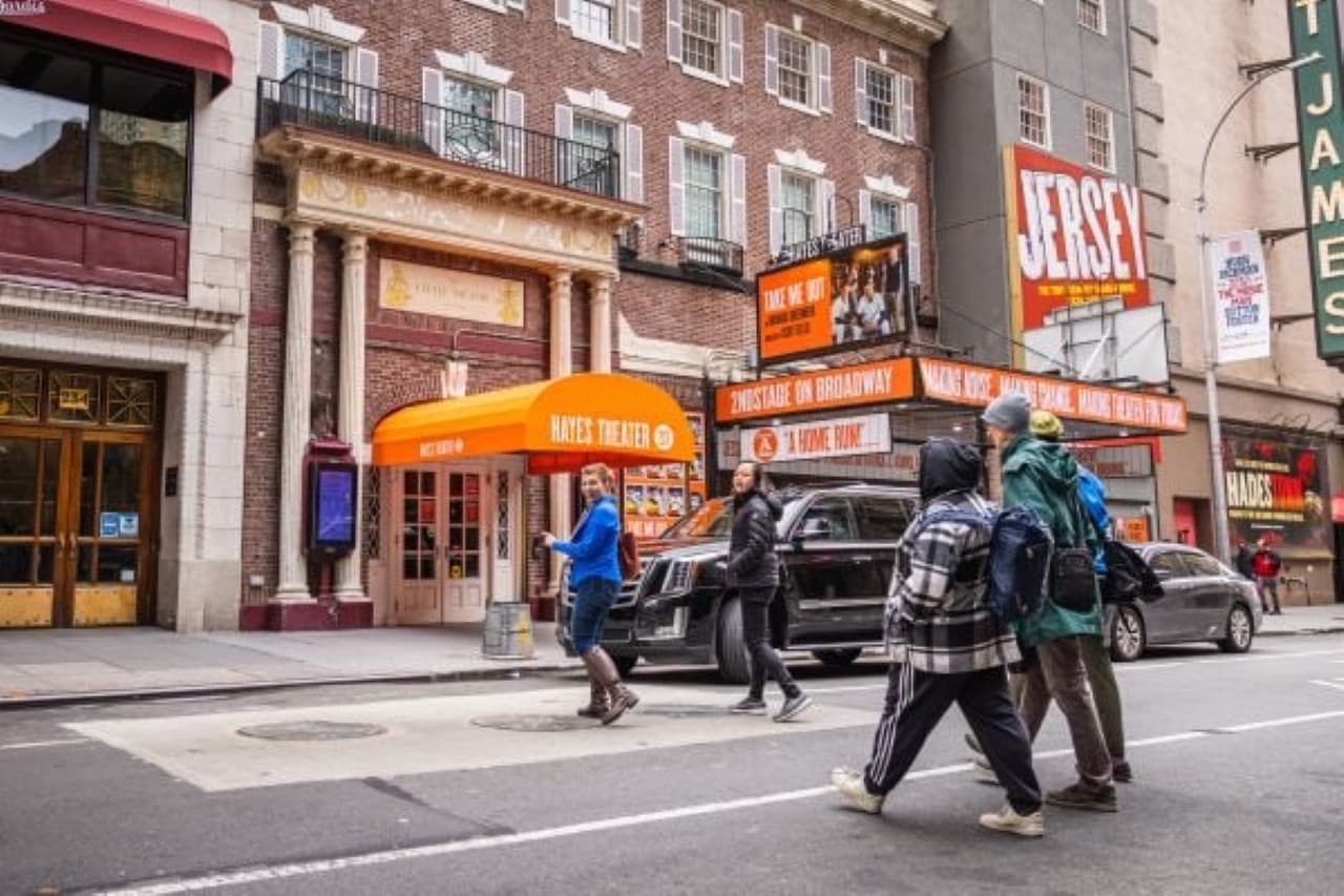 New York Broadway Walking Tour with Studio Visit - სურათი 5
