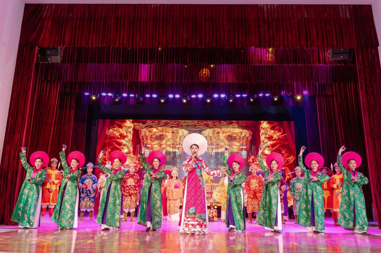 Ao Dai Show in Da Nang - სურათი 4