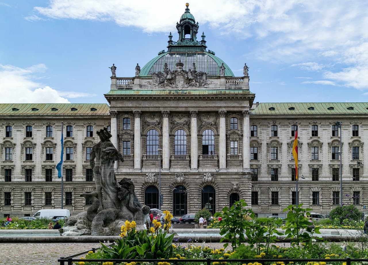 Munich Walking Tour - სურათი 3