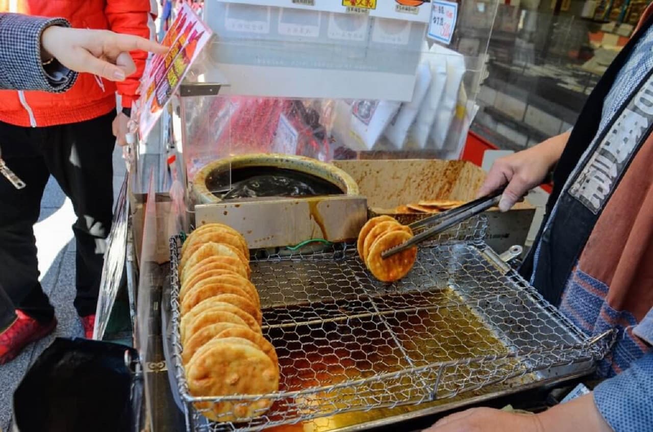 Tokyo Family Food Tour in Asakusa and Sensoji - სურათი 7