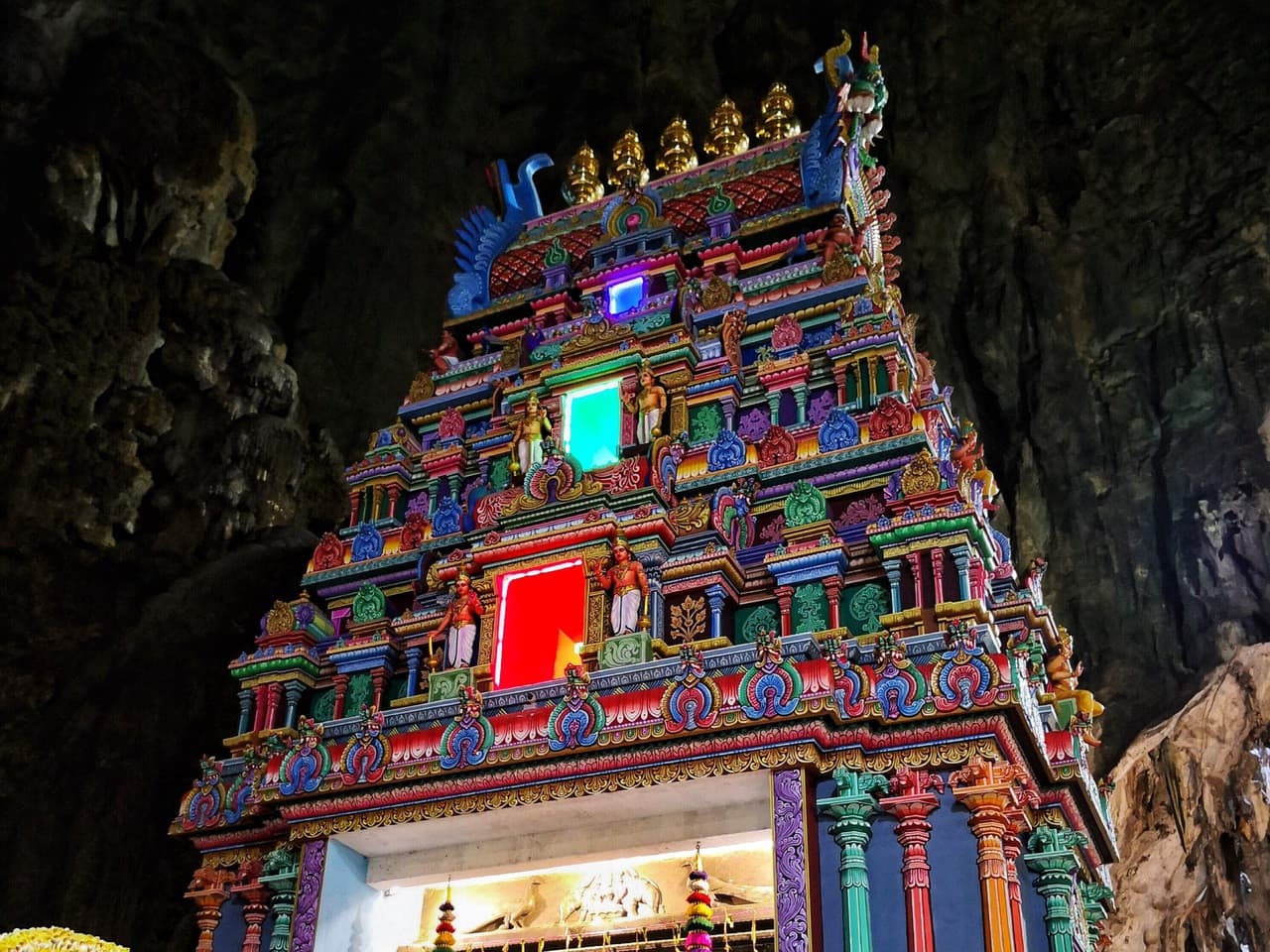 Genting Highlands and Batu Caves Full-Day Tour from Kuala Lumpur - სურათი 13